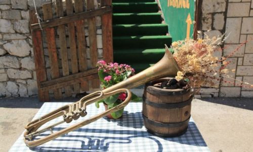 CHORWACJA / Poudniowa Dalmacja / Korula / Wino i muzyka
