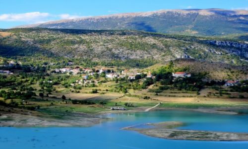 Zdjecie CHORWACJA / Dalmacja / Riice, Zeleno Jezero / cicho i spokojnie...