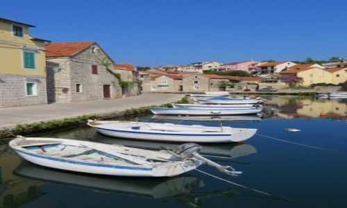Zdjecie CHORWACJA / Hvar / Vrboska / w skwarze poudnia...