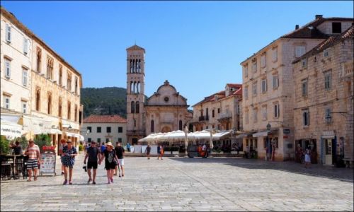 Zdjecie CHORWACJA / Hvar / Hvar-centralny plac miasta / Trg sv. Stjepana...