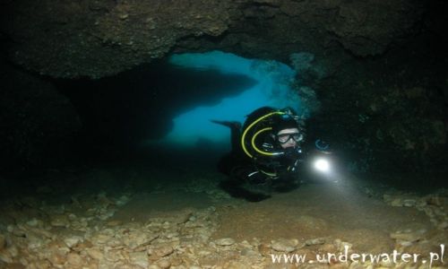 Zdjecie CHORWACJA / Dalmacja / Bra, Hvar / Podwodne jaskienie w Chorwacji