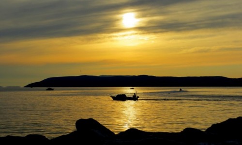 Zdjecie CHORWACJA / Riwiera Makarska / Makarska - wejcie do portu / tym razem kolorw niewiele...
