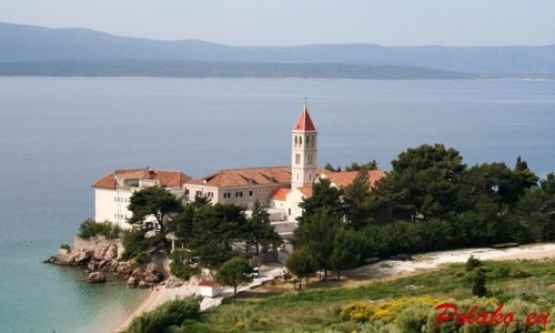 Zdjecie CHORWACJA / Dalmacja / Bol / Klasztor w miejscowoci Bol