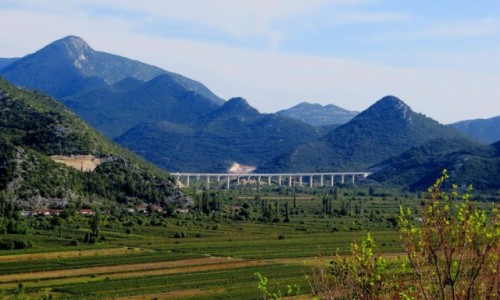 Zdjecie CHORWACJA / Dalmacja / na trasie Imotski-Makarska / drog pord pl...