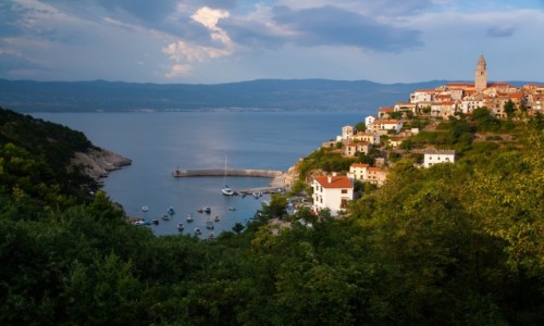 Zdjecie CHORWACJA / Wyspa Krk / Vrbnik / Vrbnik,kwintesencja caej Chorwacji
