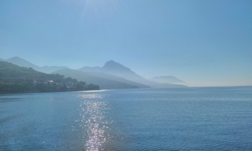 Zdjecie CHORWACJA / dalmacja / dalmacja / Widok na lad z wyspy hvar