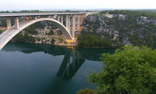 Zdjęcie CHORWACJA / Dalmacja / most na autostradzie / droga