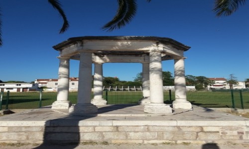 CHORWACJA / Dalmacja / Trogir / Glorietta