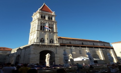 Zdjecie CHORWACJA / Dalmacja / Trogir / Katedra w. Wawrzyca, widok z placu Jana Pawa II