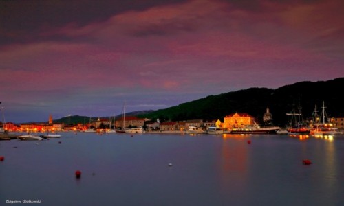 Zdjęcie CHORWACJA / Hvar / Stari Grad / Nabrzeże Portowe nocą