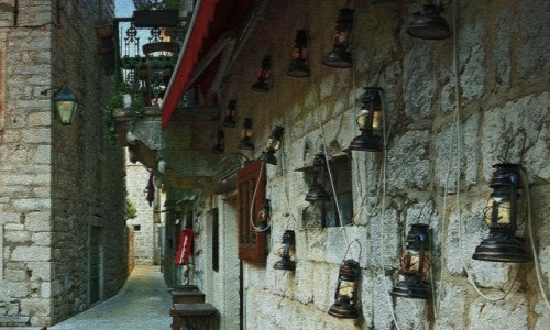 Zdjecie CHORWACJA / Hvar / Stari Grad / Kamienne uliczki