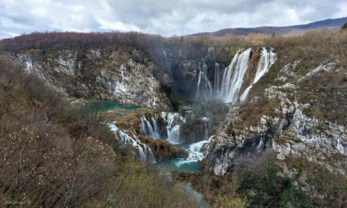 Zdjcie CHORWACJA / Parku Narodowym Jezior Plitwickich. / Nacionalni park Plitvika jezera. / Wodospady i jeziora Plitwickie.