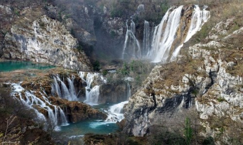 Zdjcie CHORWACJA /  Grzysty region krasowej centralnej Chorwacji. / Parku Narodowym Jezior Plitwickich. / Wodospady i jeziora Plitwickie.