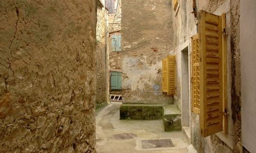 Zdjecie CHORWACJA / susak / susak / kręte zaułki
