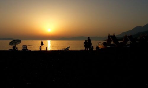 Zdjecie CHORWACJA / Dalmacja / Makarska / Wieczorem...