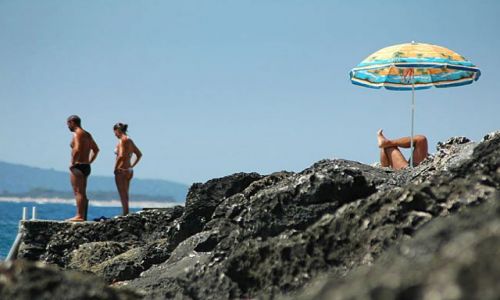 Zdjecie CHORWACJA / Adriatyk / Hvar / na play- obrazki obyczajowe z podrzy