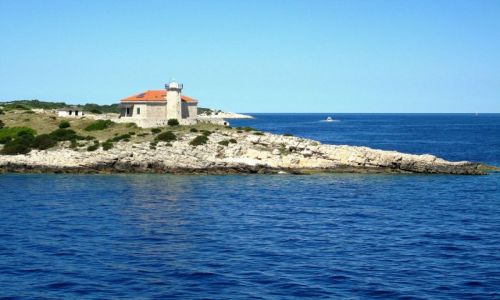 Zdjcie CHORWACJA / DALMACJA  / WYSPA VIS / DO KONKURSU!!! LATARNIA MORSKA NA VIS