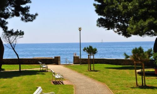 Zdjęcie CHORWACJA / Plw. Istria / Novigrad / Park w Novigradzie