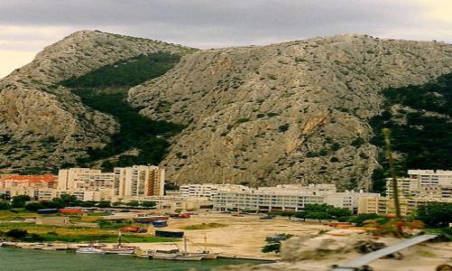 Zdjecie CHORWACJA / Split / Omi / Miasto pod ska