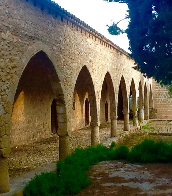 Zdjęcia: Agia Napa, Larnaka, Klasztorne podcienia, CYPR Zdjęcia: Agia Napa, Larnaka, Klasztorne podcienia, CYPR