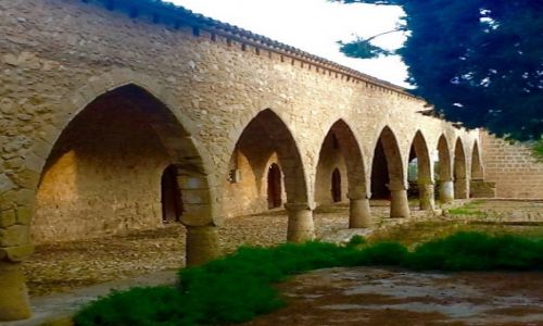 Zdjcie CYPR / Larnaka / Agia Napa / Klasztorne podcienia