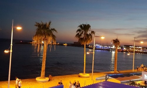 Zdjecie CYPR / Cypr Poudniowy / Pafos / Zmierzch przy porcie  w Pafos