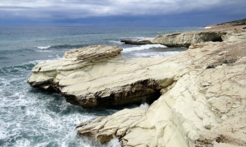 Zdjecie CYPR / Dystrykt Larnaka / Governor's beach / White Rocks