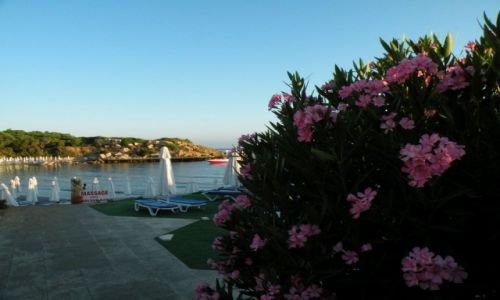 Zdjcie CYPR PӣNOCNY / Kyrenia / Okolice Girne / Widok na zatok morza rdziemnego