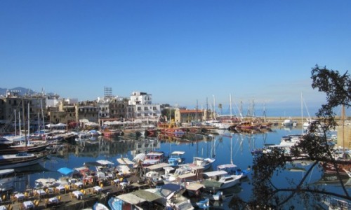 Zdjcie CYPR PӣNOCNY / Dystrykt Girne / Kirenia / Marina w Kirenii