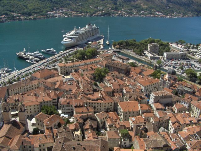 Zdjęcia: Kotor , Port w Kotorze, CZARNOGÓRA Zdjęcia: Kotor , Port w Kotorze, CZARNOGÓRA