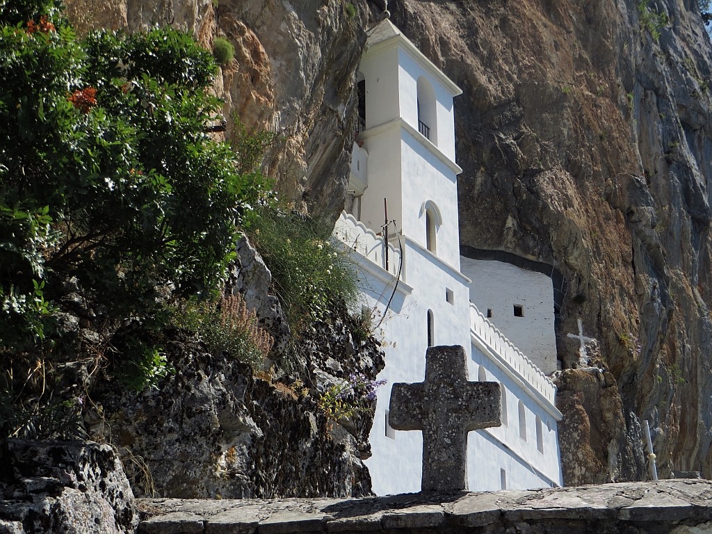 Zdjęcia: ., środkowa  Czarnogóra, klasztor Ostrog, CZARNOGÓRA Zdjęcia: ., środkowa  Czarnogóra, klasztor Ostrog, CZARNOGÓRA