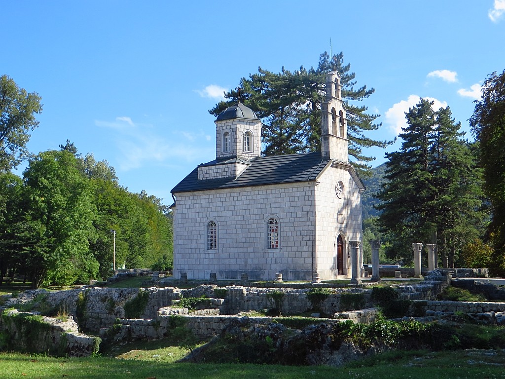 Zdjęcia: Cetinje, północna Czarnogóra, cerkiew Narodzin Bogurodzicy, CZARNOGÓRA Zdjęcia: Cetinje, północna Czarnogóra, cerkiew Narodzin Bogurodzicy, CZARNOGÓRA