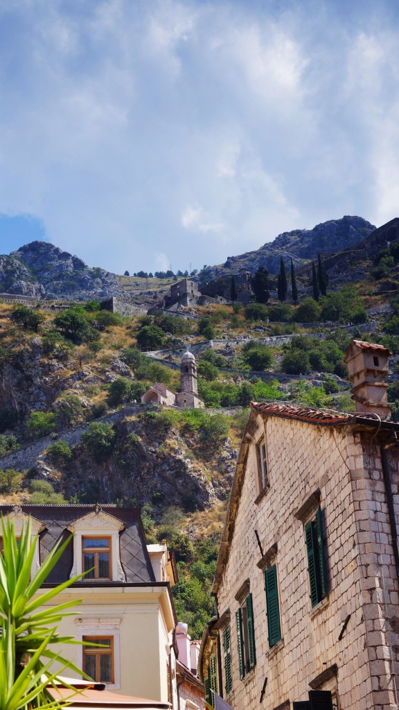 Zdjęcia: Kotor, Kotor, W górę, CZARNOGÓRA Zdjęcia: Kotor, Kotor, W górę, CZARNOGÓRA