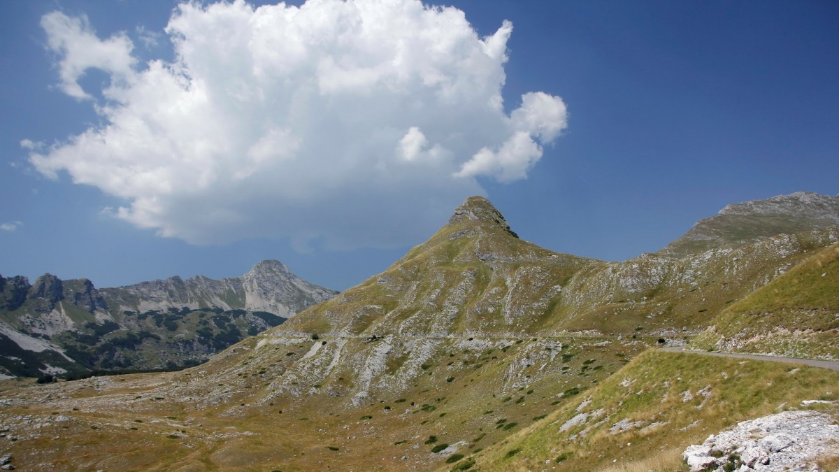 Zdjęcia: Durmitor, Durmitor, Droga przez Durmitor, CZARNOGÓRA Zdjęcia: Durmitor, Durmitor, Droga przez Durmitor, CZARNOGÓRA