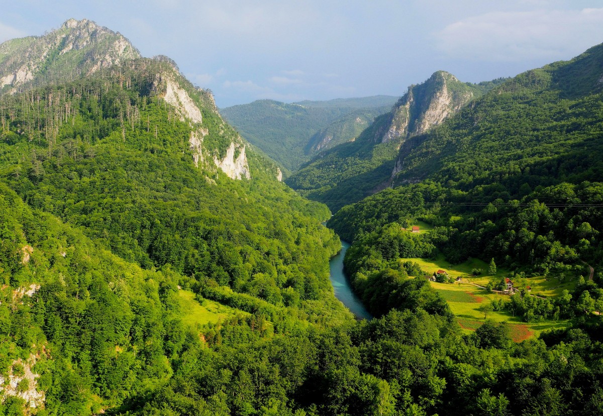 Zdjęcia: Park Narodowy Durmitor, jak niebieska wstążeczka..., CZARNOGÓRA Zdjęcia: Park Narodowy Durmitor, jak niebieska wstążeczka..., CZARNOGÓRA