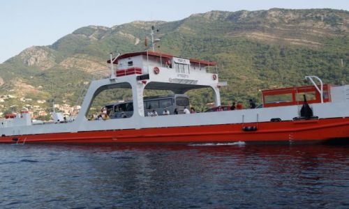 Zdjcie CZARNOGRA / Tivat / Zatoka Kotorska / Prom