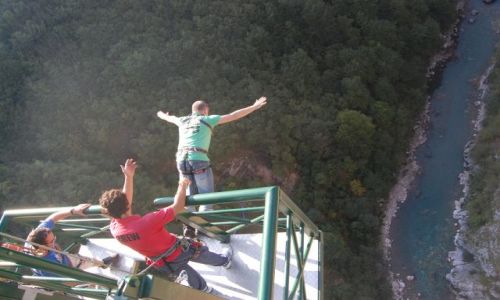 Zdjecie CZARNOGRA / - / TARA / bungy