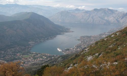 Zdjecie CZARNOGRA / Kotor / Lovcen / Droga do Cetinje