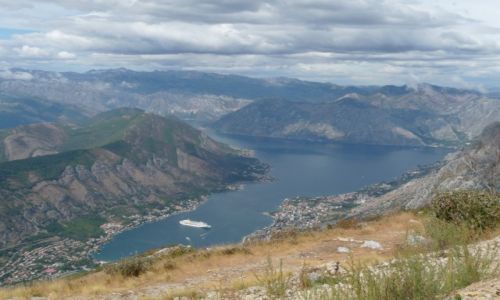 CZARNOGRA / gmina Kotor / Boka Kotorska / Kokurs - z przyjani do Czarnogry