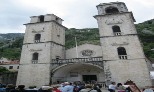 Zdjecie CZARNOGRA / - / Budva  May Dubrownik   Czarnogra / Katedra  w.  Jana  w Budvie