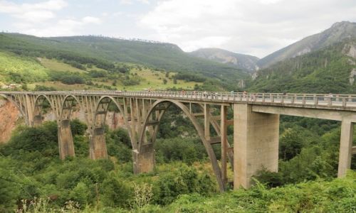 Zdjcie CZARNOGRA / pnocna Czarnogra / P.N. Durmitor / most na rzece Tara