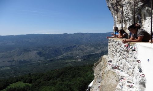Zdjecie CZARNOGRA / rodkowa  Czarnogra / . / klasztor Ostrog
