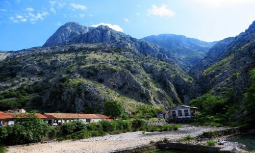 Zdjęcie CZARNOGÓRA / Boka Kotorska / Kotor / widok z murów obronnych