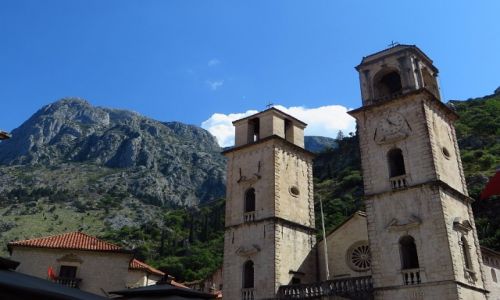 Zdjęcie CZARNOGÓRA / Boka Kotorska / Kotor / katedra Św. Trifuna