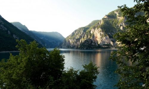 Zdjecie CZARNOGRA / Pluzine / Pluzine / Piva