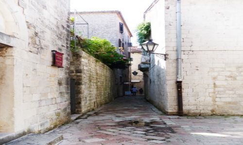 Zdjecie CZARNOGRA / Zatoki Kotorska / Kotor / Uliczka w Kotorze
