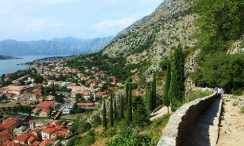 Zdjecie CZARNOGRA / Kotor / Twierdza w. Jana / Z gry lepiej wida