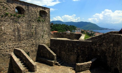 Zdjcie CZARNOGRA /  Zatoka Kotorska / Herceg Novi  / Twierdza Kanli Kula