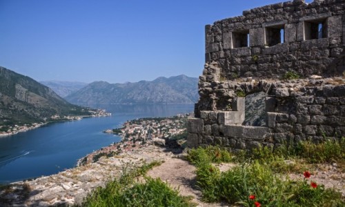 Zdjcie CZARNOGRA / - / Kotor / Kotor i twierdza w. Jana