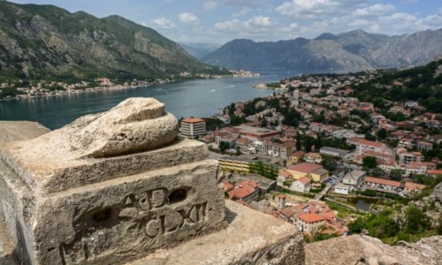 Zdjcie CZARNOGRA / - / Kotor / Widok z twierdzy w Jana